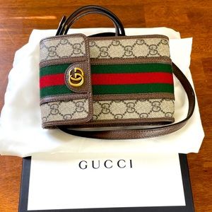 Gucci Ophidia mini bag. Magnetic flap and removable strap.